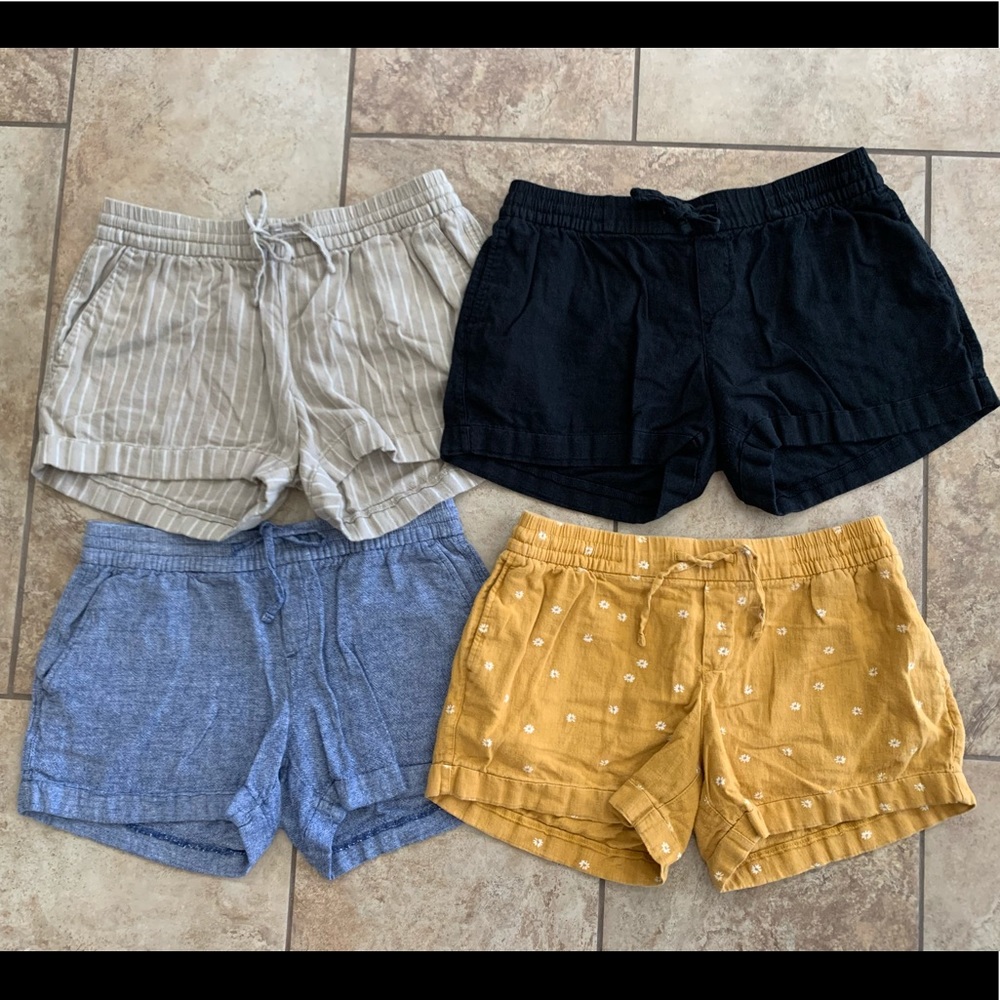 Old Navy Pull On Shorts Medium